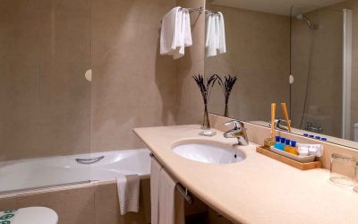 Rooms-suite-bathroom-Hotel-Xalet-del-golf